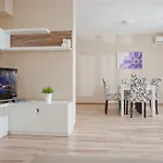 Apartments Atia 체르노모레츠