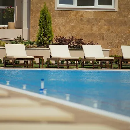Apartments Atia