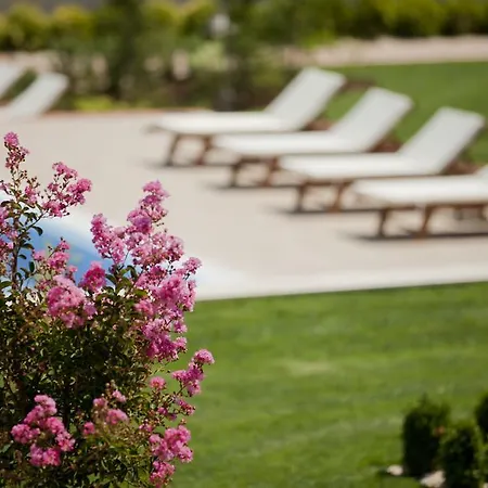 Ξενοδοχείο με διαμερίσματα Apartments Atia 3*