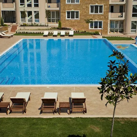 Ξενοδοχείο με διαμερίσματα Apartments Atia