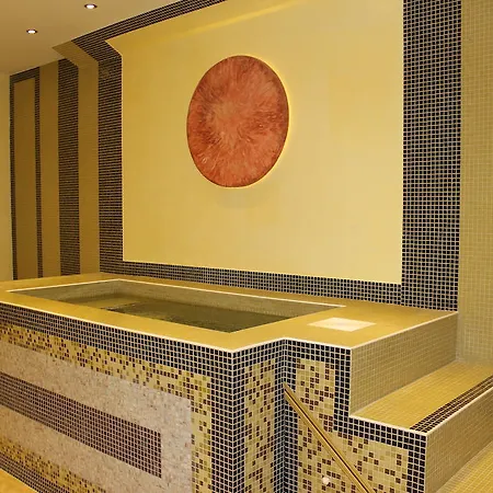 Ξενοδοχείο με διαμερίσματα Apartments Atia