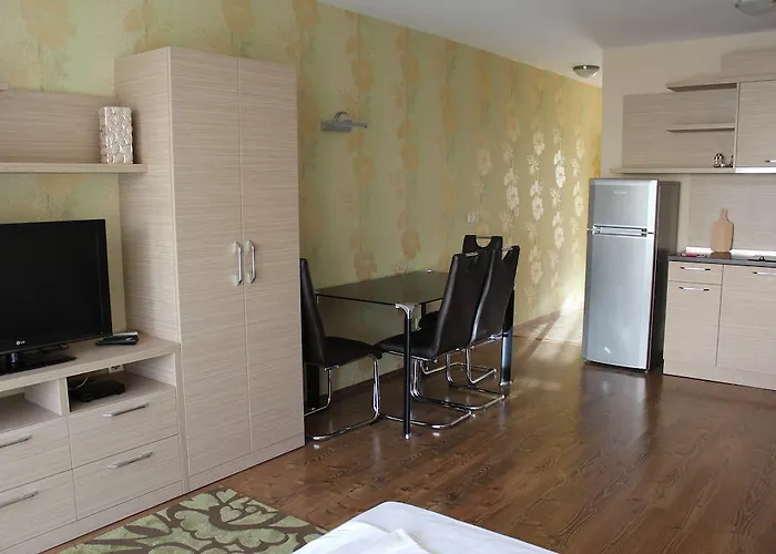 Lejlighedshotel Apartments Atia 3*